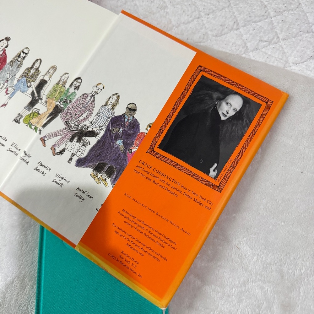3 Fashion Books - Picture 5 of 5